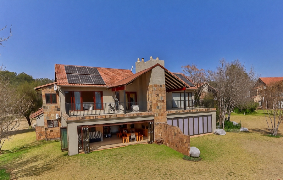To Let 3 Bedroom Property for Rent in The Coves North West